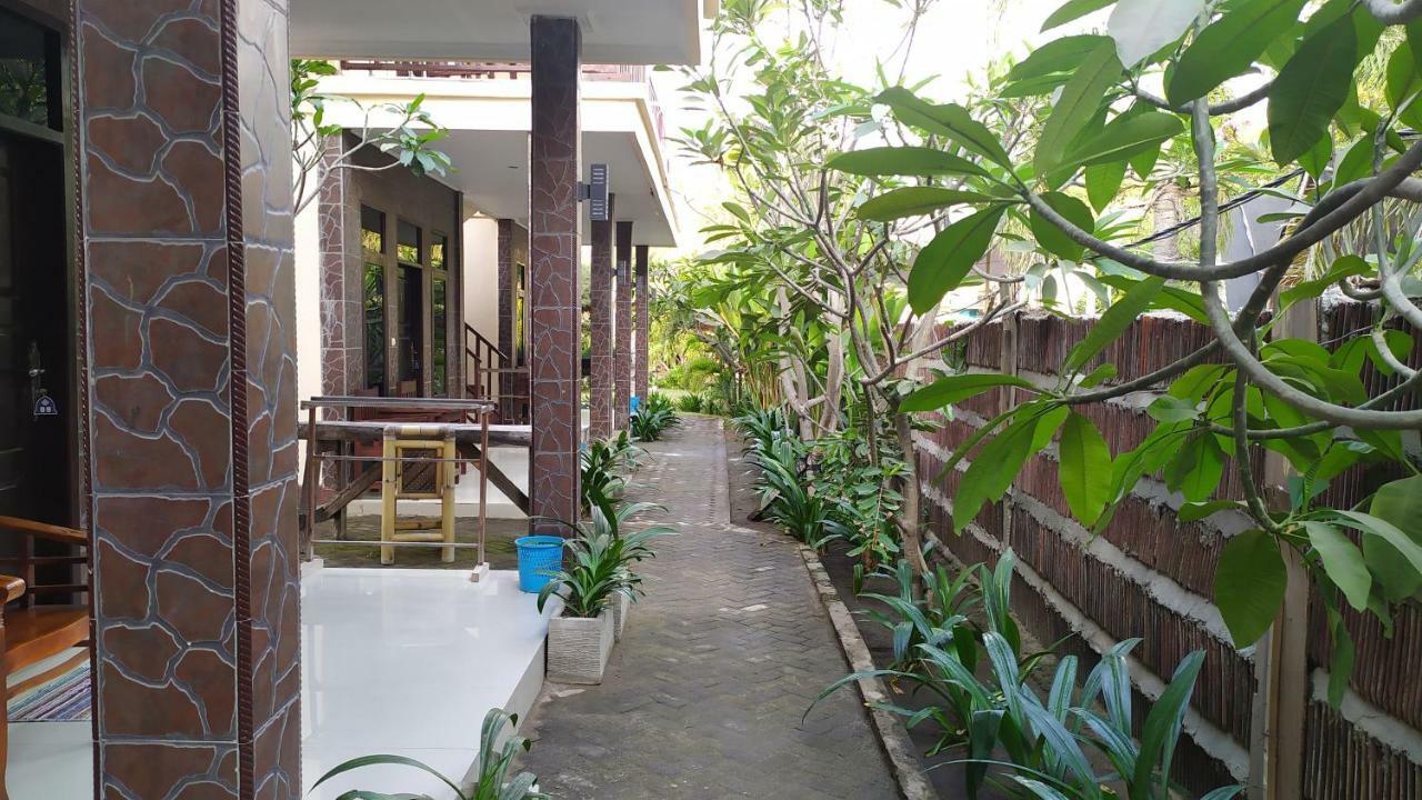 Kusuka Bungalow Gili Trawangan Esterno foto