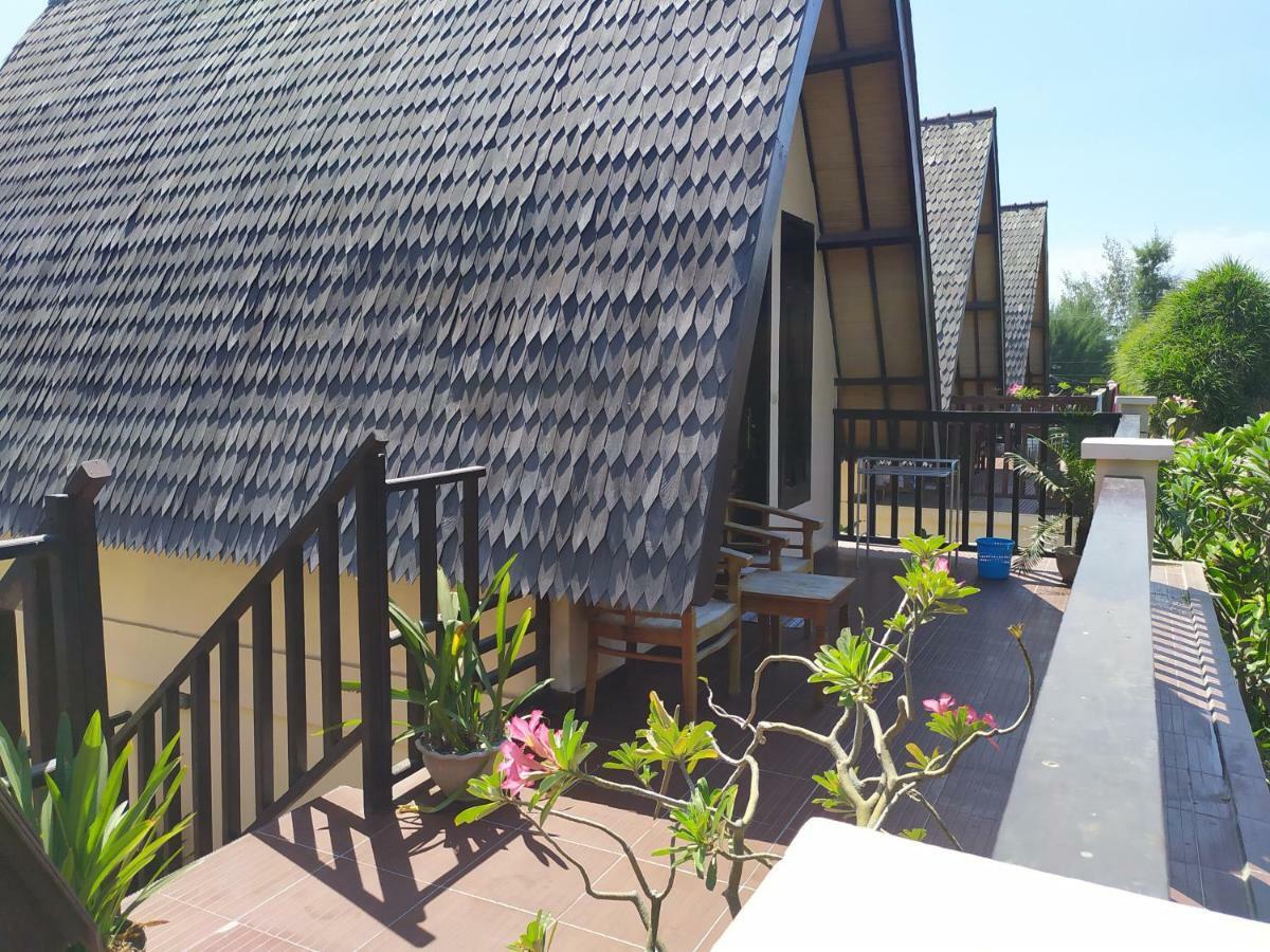Kusuka Bungalow Gili Trawangan Esterno foto