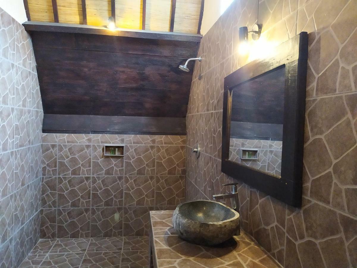 Kusuka Bungalow Gili Trawangan Esterno foto