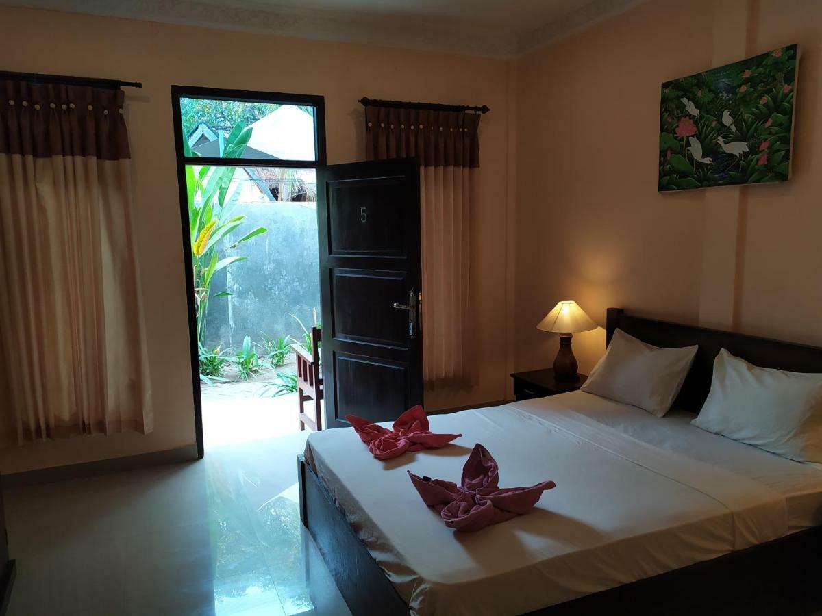 Kusuka Bungalow Gili Trawangan Esterno foto
