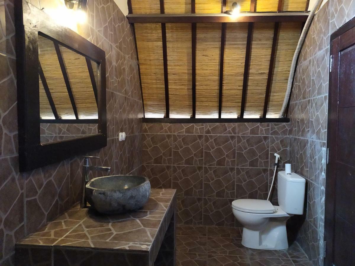 Kusuka Bungalow Gili Trawangan Esterno foto